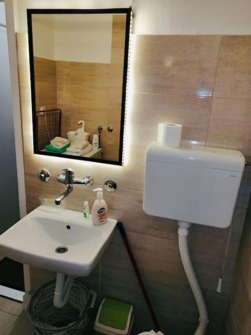 Ferienwohnung Dorcol Hideaway Belgrad Exterior foto