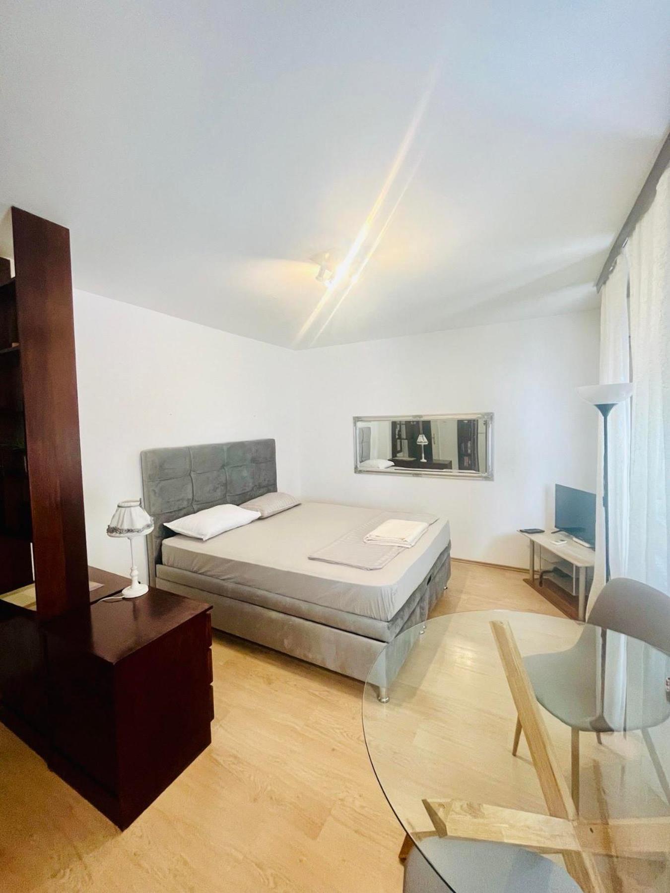 Ferienwohnung Dorcol Hideaway Belgrad Exterior foto